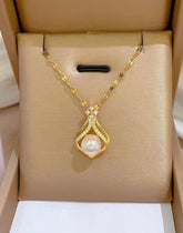 Water Drop White Pearl Pendant Necklace For Women