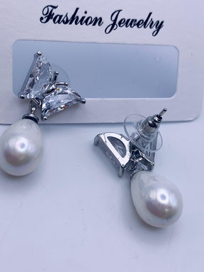 South Sea Pearl Diamond Earrings 16 MM White Gold